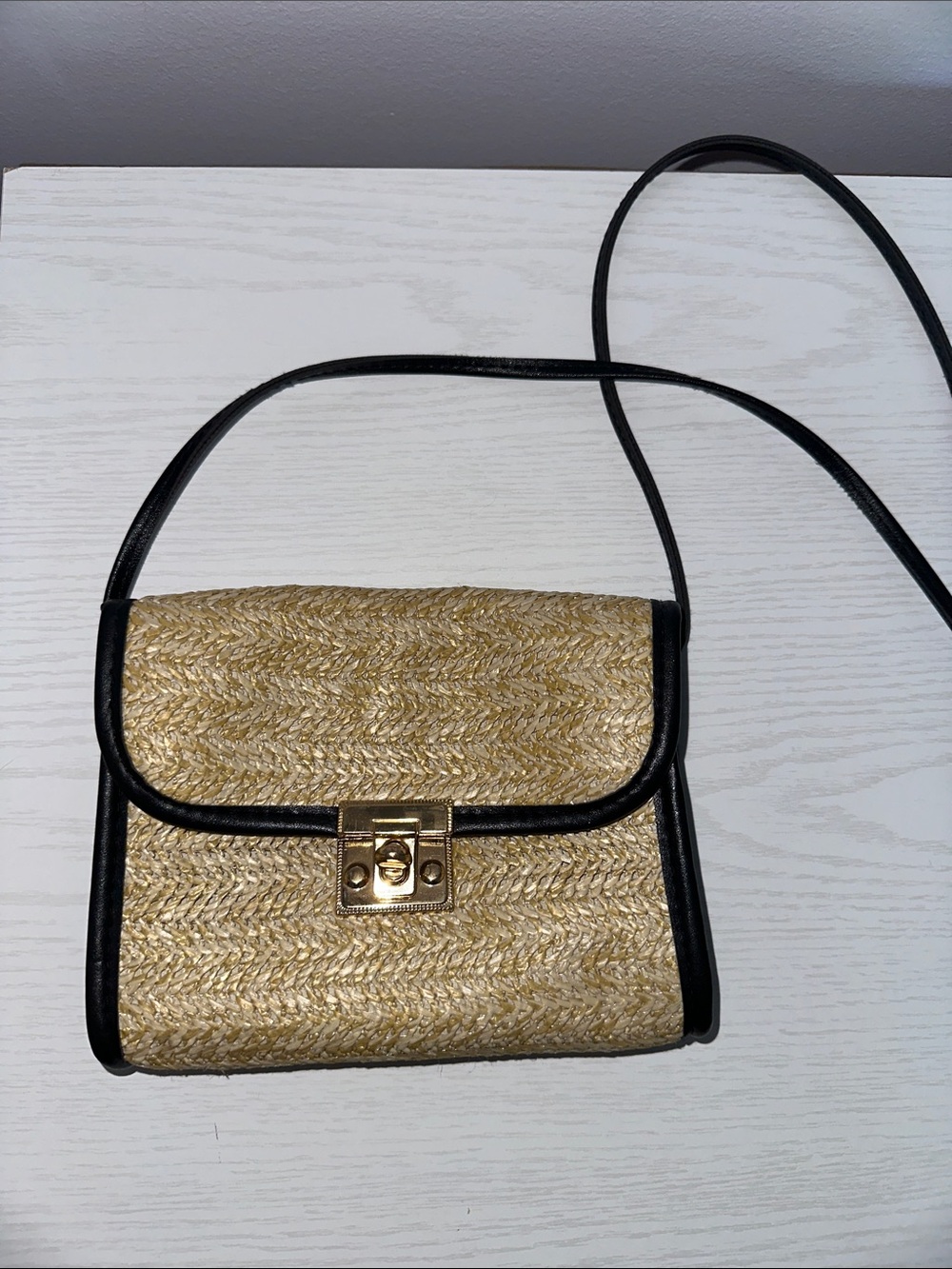 Ratan shoulder bag*FITS iPHONE *CALLOUT
